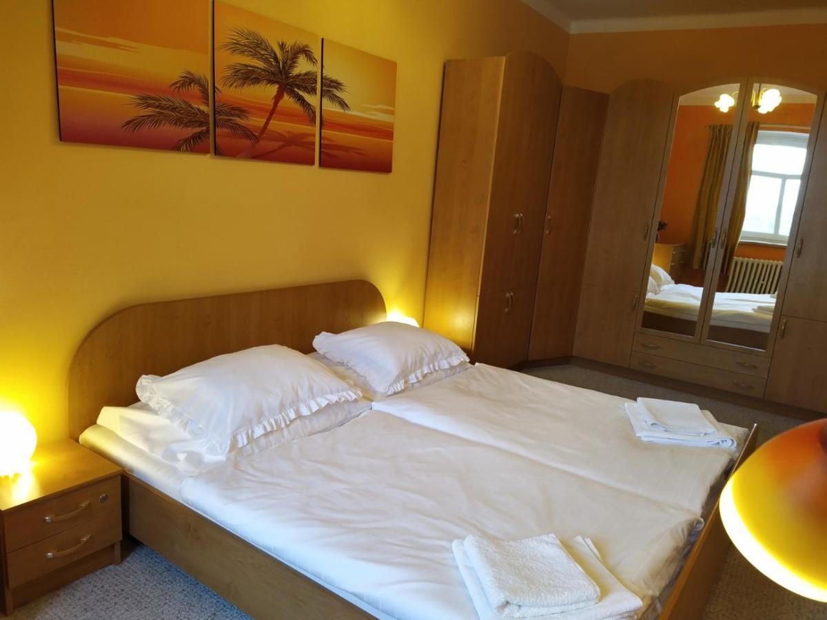 Apartmany Zatec Esterno foto